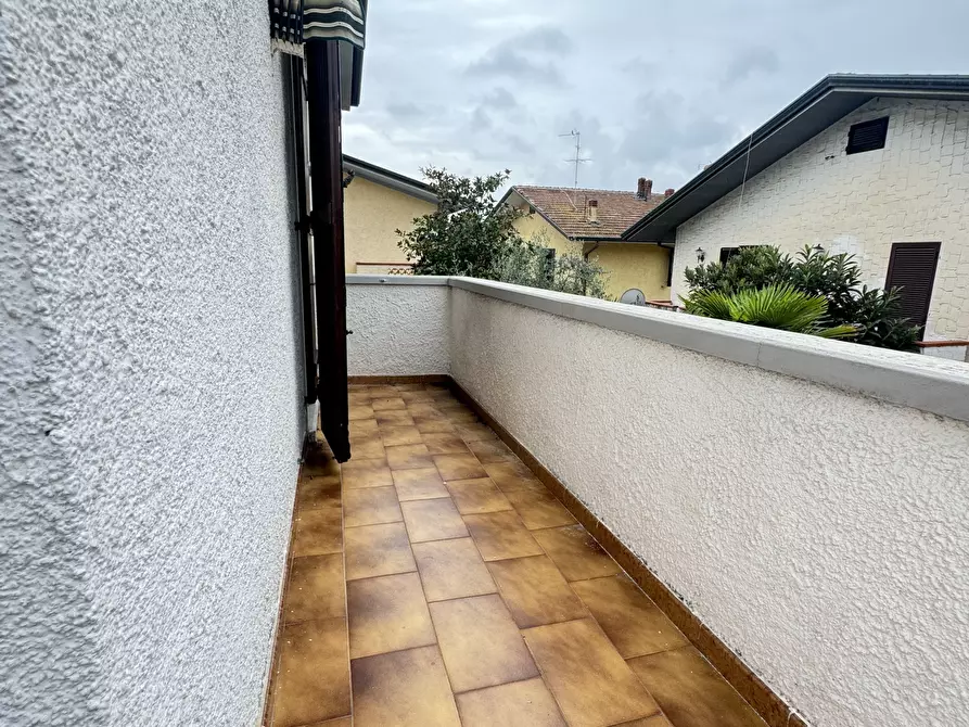 Immagine 42 di Casa indipendente in vendita  a Viareggio