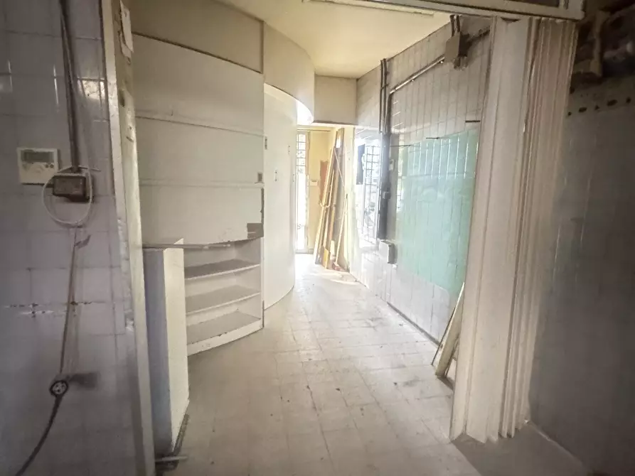 Immagine 24 di Bar / Ristorante in affitto  a Pietrasanta