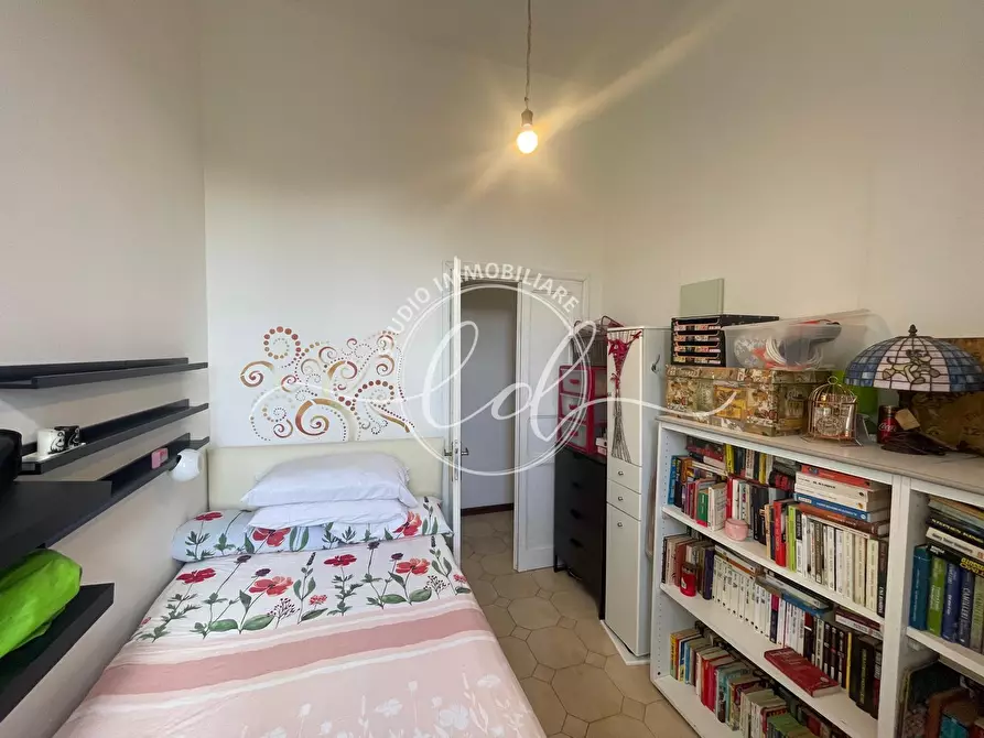 Immagine 33 di Porzione di casa in vendita  a Carrara