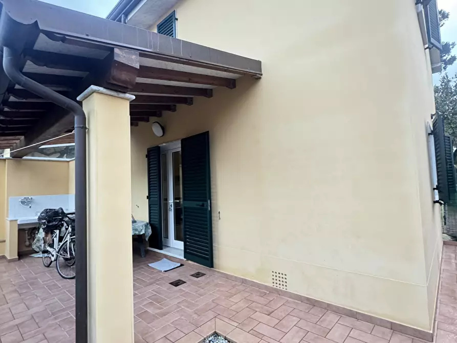 Immagine 4 di Casa indipendente in affitto  a Pietrasanta
