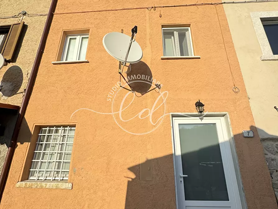 Immagine 7 di Porzione di casa in vendita  a Pietrasanta