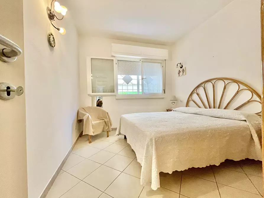 Immagine 18 di Trilocale in affitto  a Pietrasanta