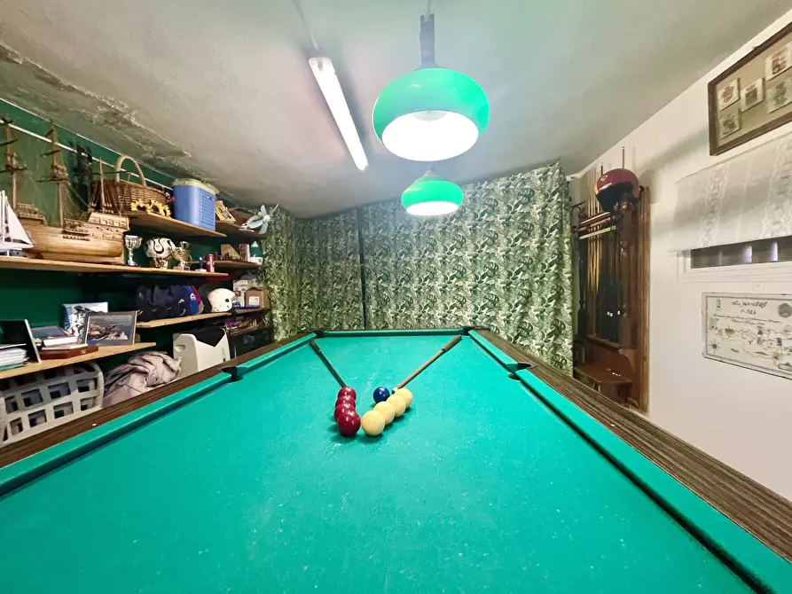 Immagine 82 di Porzione di casa in vendita  a Massarosa