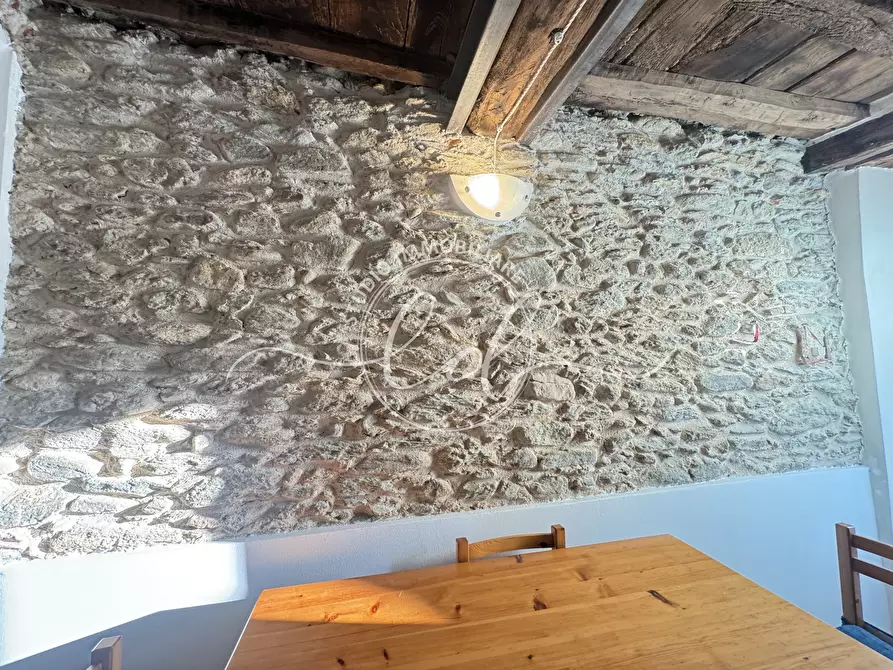 Immagine 13 di Porzione di casa in vendita  a Pietrasanta