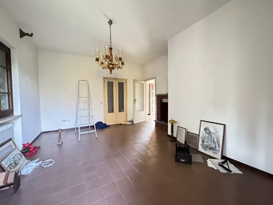 Immagine 40 di Rustico / casale in vendita  a Pietrasanta