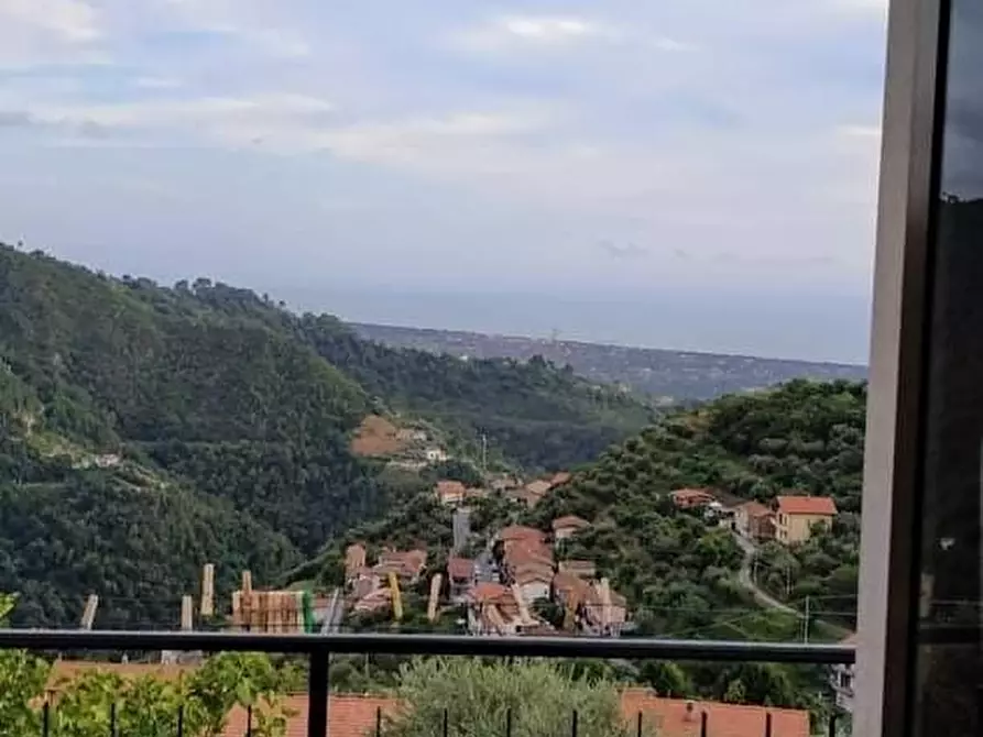 Immagine 15 di Casa indipendente in vendita  a Montignoso