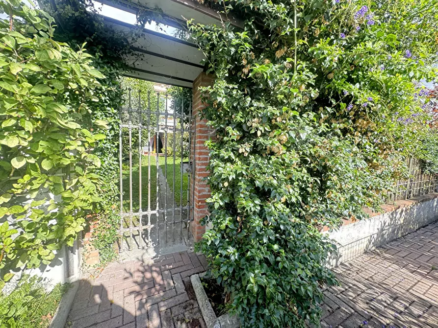 Immagine 64 di Porzione di casa in vendita  a Pietrasanta