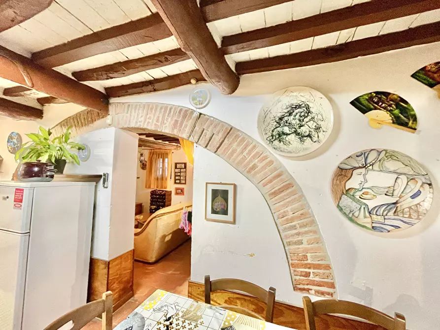 Immagine 50 di Porzione di casa in vendita  a Pietrasanta