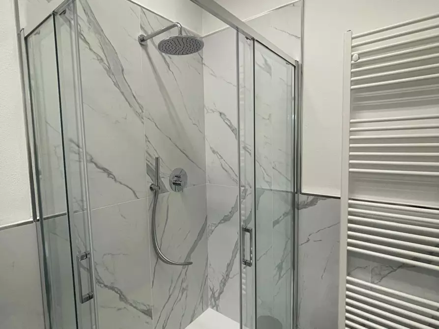 Immagine 88 di Rustico / casale in affitto  a Pietrasanta