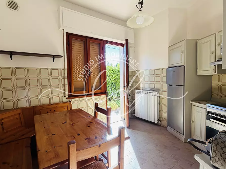 Immagine 7 di Casa indipendente in vendita  a Pietrasanta