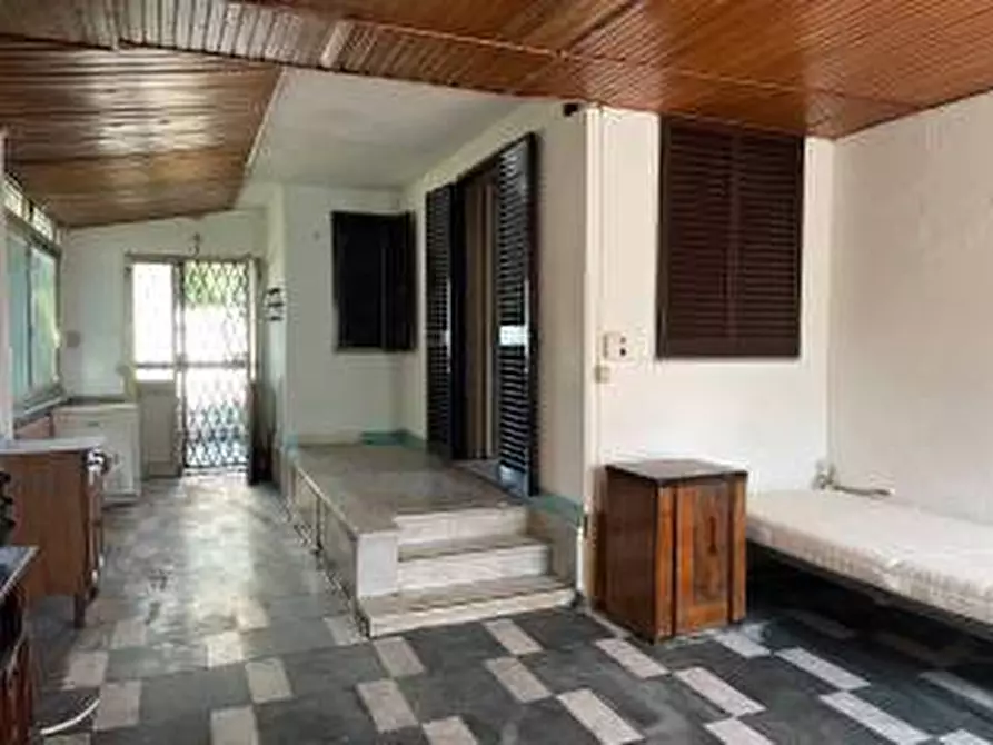 Immagine 8 di Casa indipendente in vendita  a Seravezza