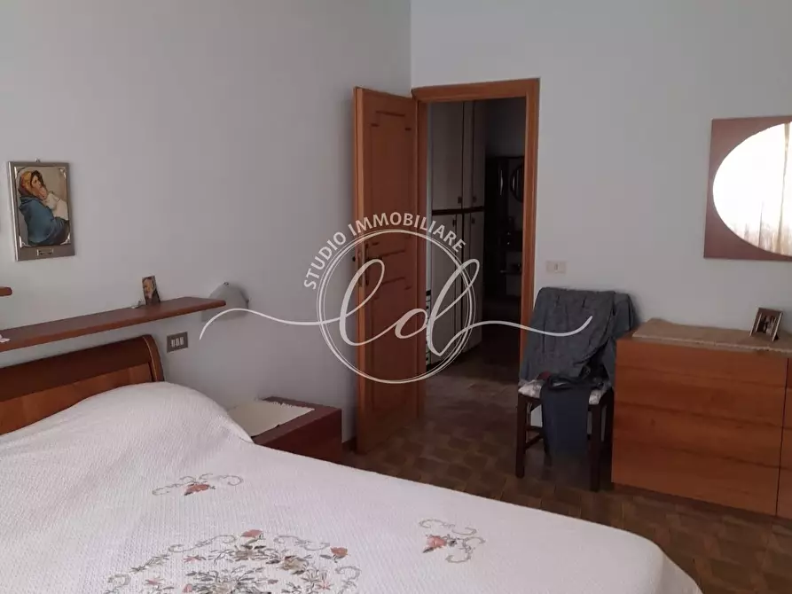 Immagine 7 di Casa indipendente in vendita  a Camaiore