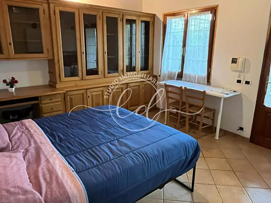 Immagine 6 di Bilocale in affitto  a Forte Dei Marmi