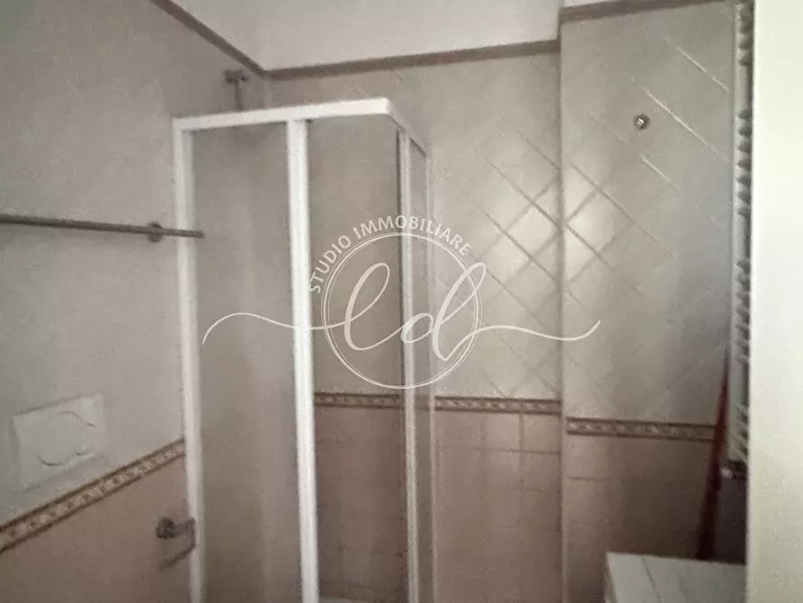 Immagine 17 di Bilocale in vendita  a Pietrasanta