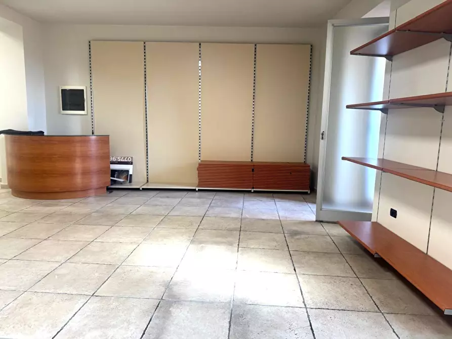 Immagine 9 di Locale commerciale in affitto  in Via Vittorio Emanuele a Anagni