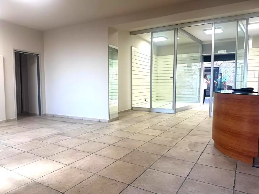 Immagine 6 di Locale commerciale in affitto  in Via Vittorio Emanuele a Anagni