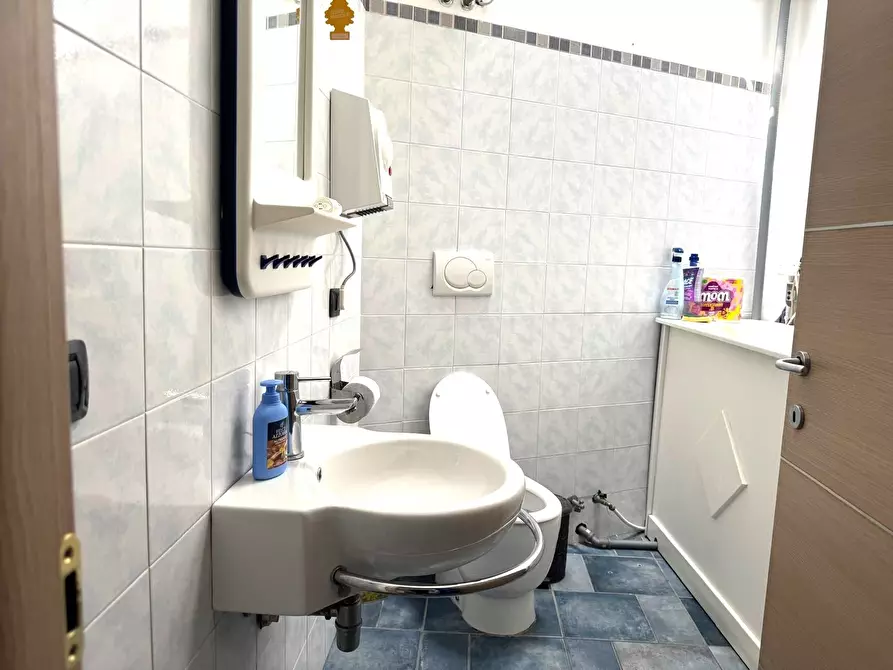 Immagine 13 di Ufficio in vendita  in Viale Fabrateria Vetus a Ceccano