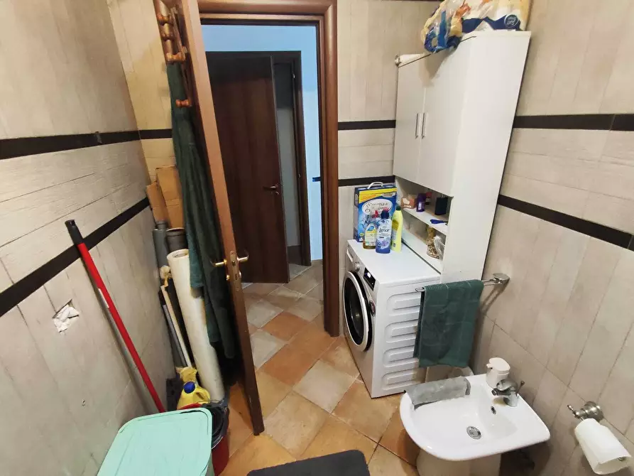 Immagine 36 di Quadrilocale in vendita  in Via Guglielmo Oberdan 35 a Guidonia Montecelio