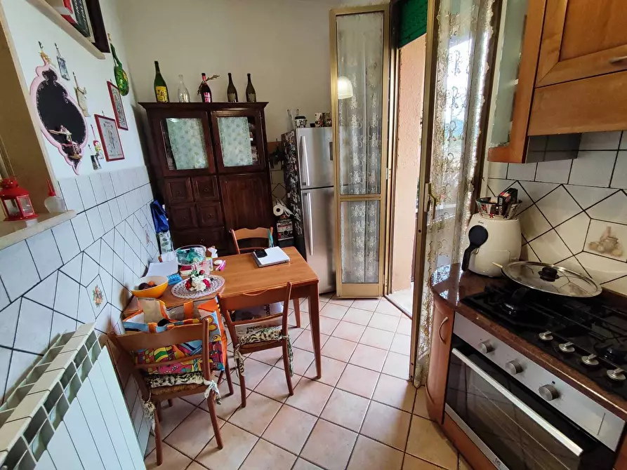 Immagine 10 di Quadrilocale in vendita  in Via Vincenzo Lunardi 2 a Guidonia Montecelio