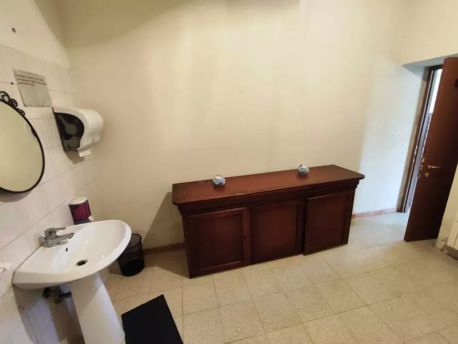 Immagine 52 di Villa in vendita  in VIA GIOTTO 2 a Guidonia Montecelio