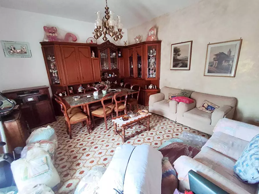 Immagine 9 di Trilocale in vendita  in Via Luigi Settembrini 6 a Guidonia Montecelio