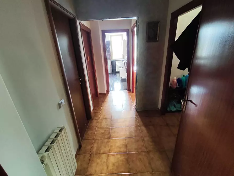Immagine 26 di Villa in vendita  in VIA GIOTTO 2 a Guidonia Montecelio