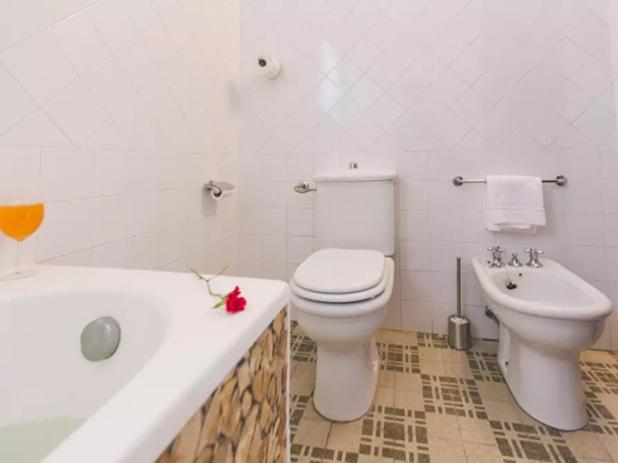 Immagine 22 di Quadrilocale in vendita  in Via Resalibera 41 a Siracusa