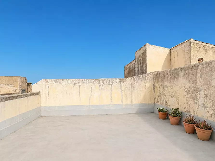 Immagine 37 di Appartamento in vendita  in Via Trieste 12 a Siracusa