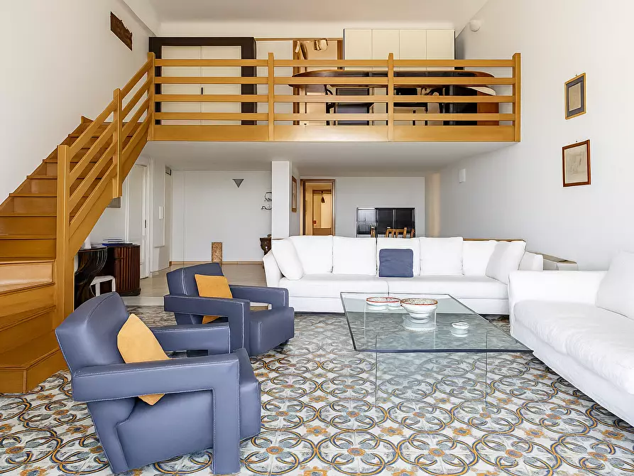 Immagine 12 di Appartamento in vendita  in VIA DELLE CARCERI VECCHIE 23 a Siracusa