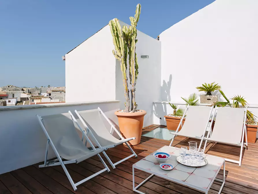 Immagine 17 di Appartamento in vendita  in VIA VITTORIO VENETO 167 a Siracusa