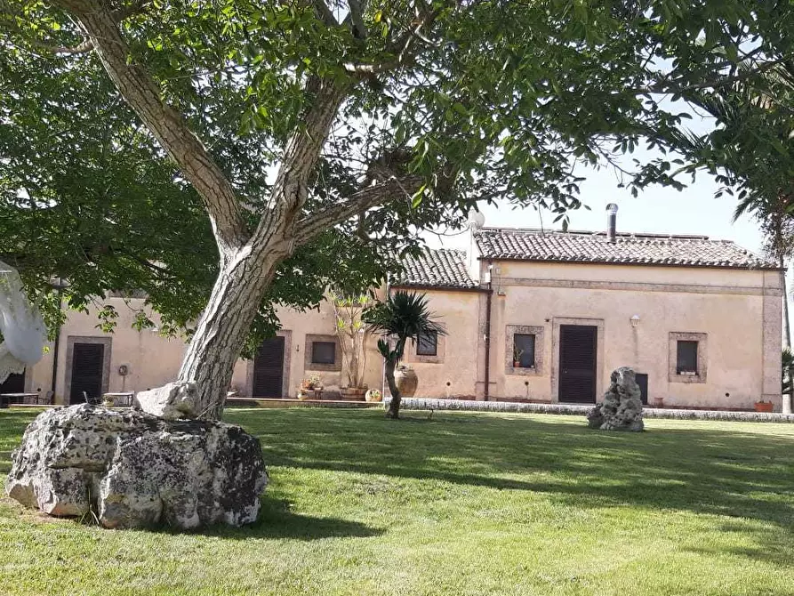 Immagine 2 di Rustico / casale in vendita  in CONTRADA AGUGLIA a Noto