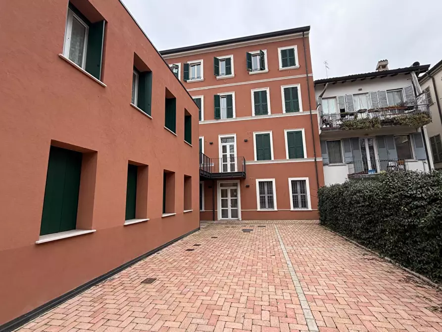 Immagine 15 di Bilocale in affitto  in Viale Mentana 134 a Parma