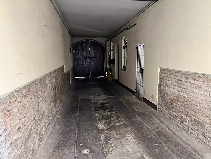 Immagine 17 di Bilocale in affitto  in Borgo delle Colonne 36 a Parma