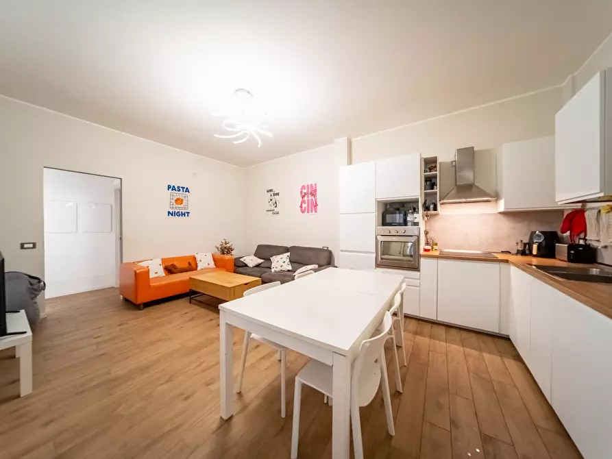 Immagine 2 di Pentalocale in vendita  in borgo basini 3 a Parma