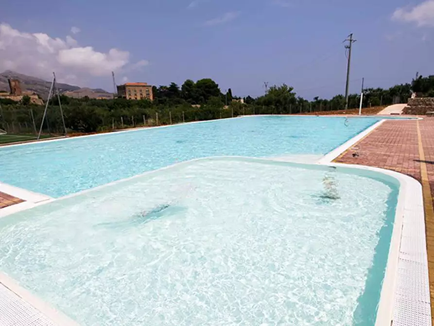 Immagine 82 di Villetta a schiera in vendita  a Castellammare Del Golfo