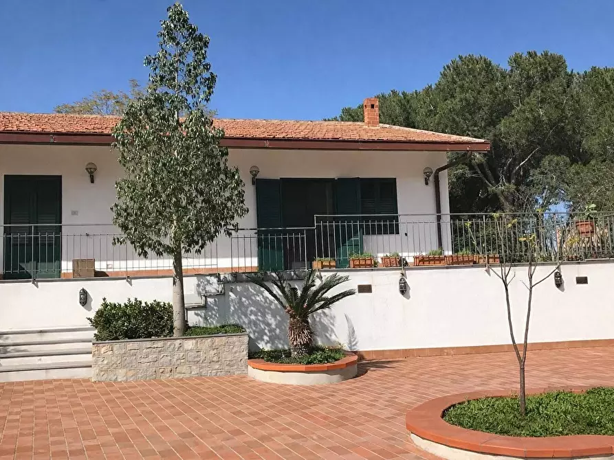 Immagine 3 di Villa in vendita  a Trabia