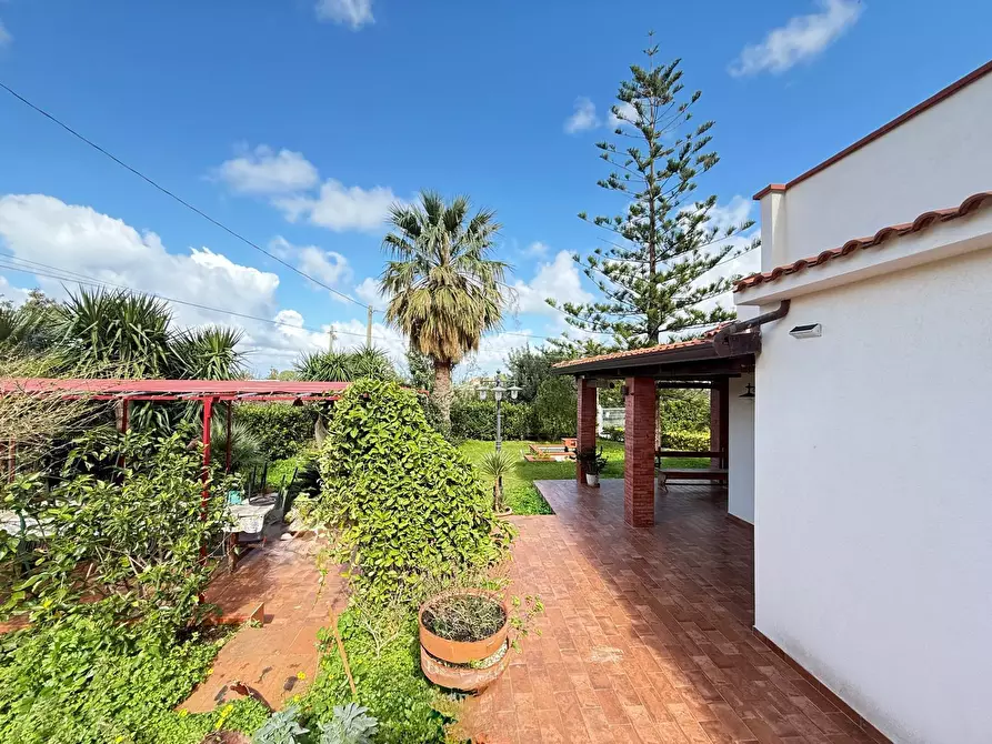 Immagine 29 di Casa indipendente in vendita  a Carini