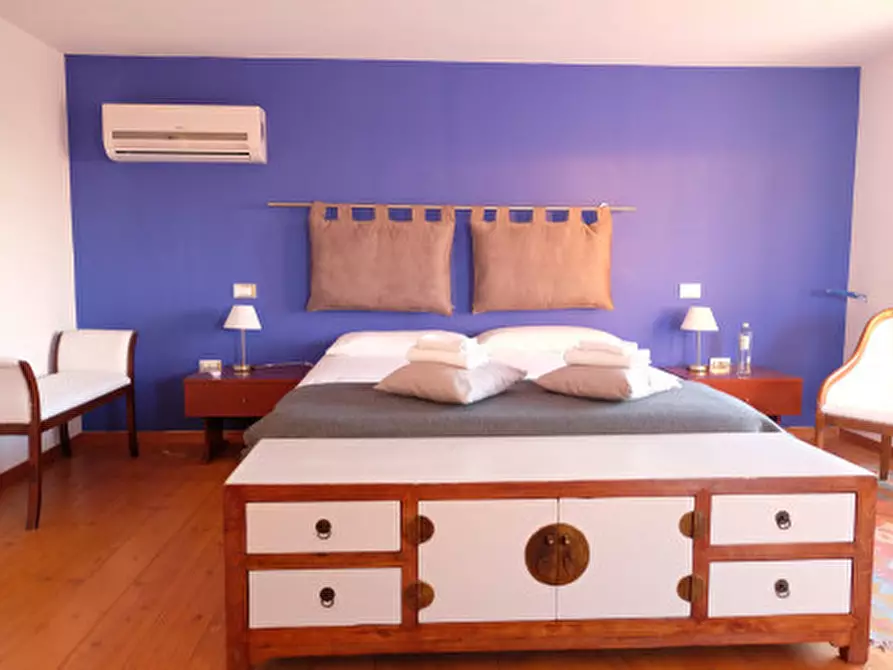 Immagine 11 di Villa in vendita  a Partinico