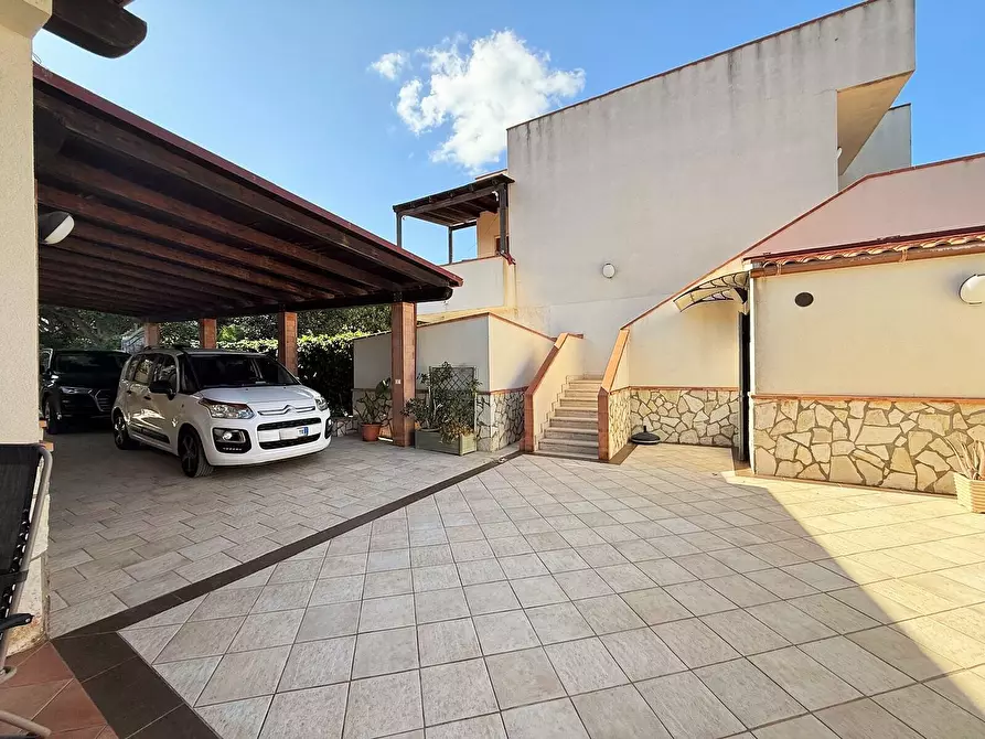 Immagine 8 di Villetta a schiera in vendita  a Castellammare Del Golfo