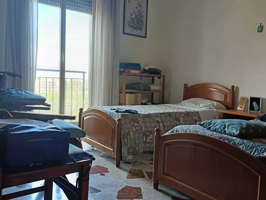 Immagine 12 di Pentalocale in vendita  a Palermo