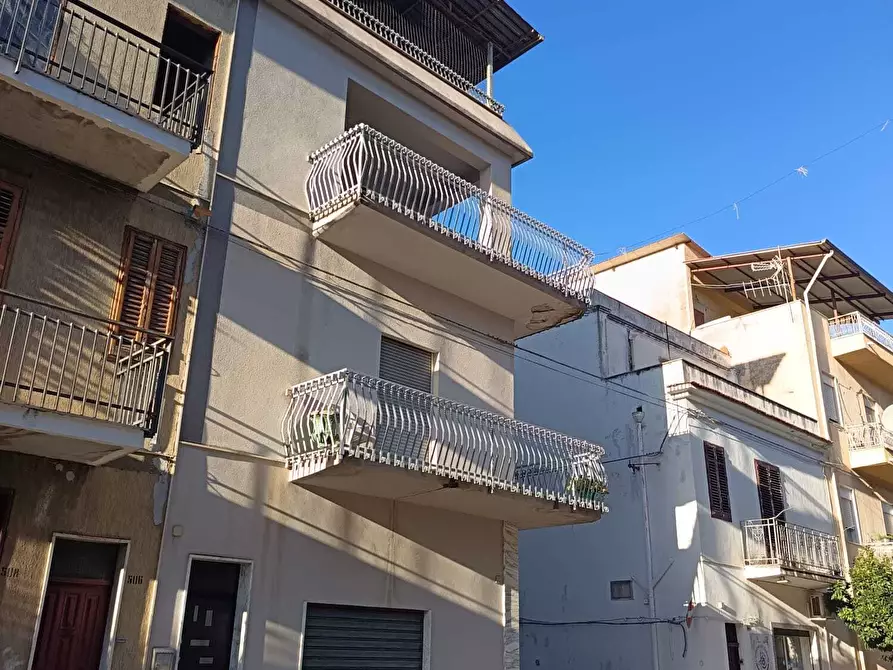 Immagine 15 di Appartamento in vendita  a Partinico