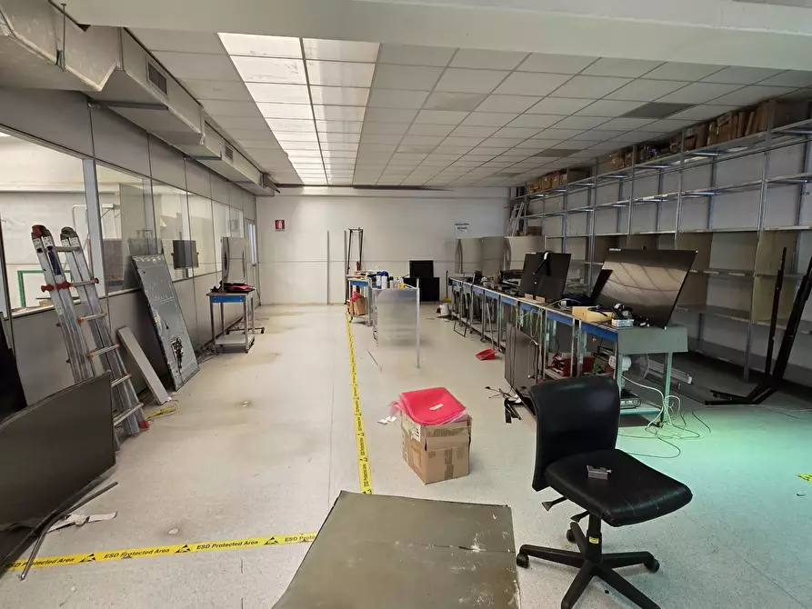 Immagine 3 di Capannone industriale in vendita  in Via Ernesto Rizzi 13S a Melegnano