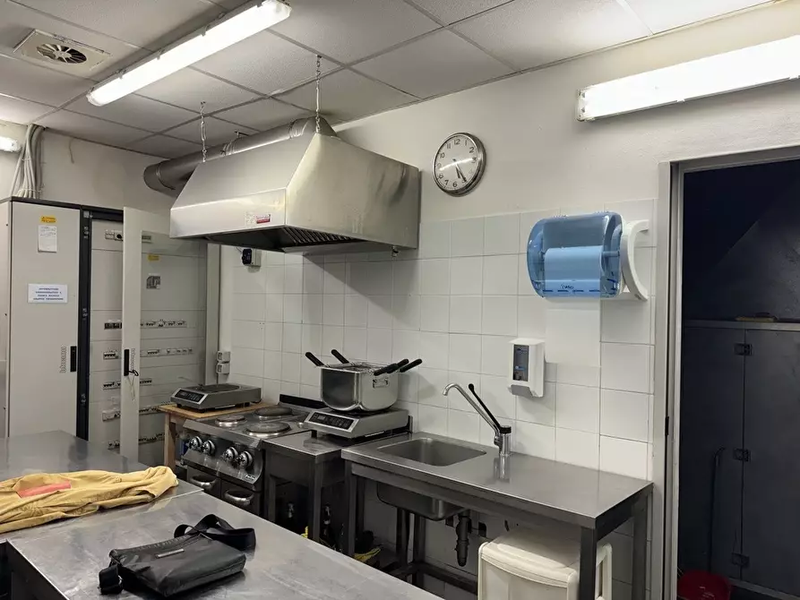 Immagine 9 di Bar / Ristorante in vendita  in via belloli a Tavazzano Con Villavesco