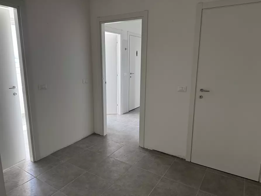Immagine 4 di Ufficio in affitto  in Via Maestri del Lavoro snc a Sant'angelo Lodigiano