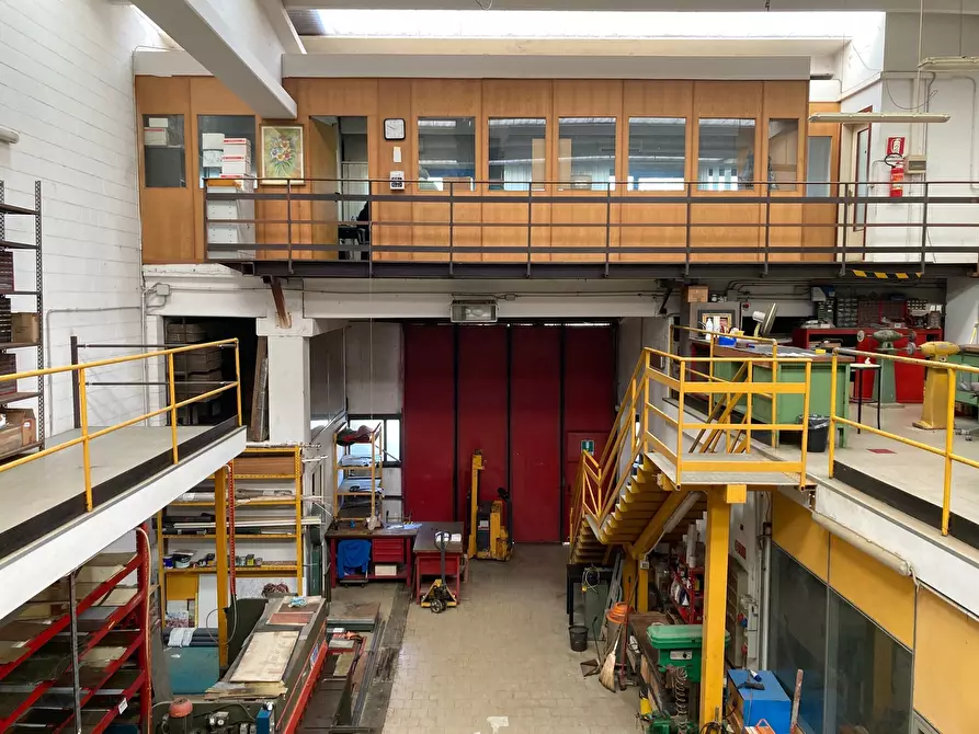 Immagine 10 di Capannone industriale in vendita  in Via G. di Vittorio 18 a Peschiera Borromeo