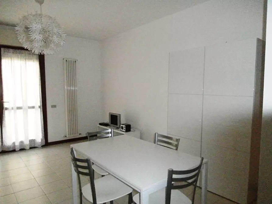 Immagine 6 di Appartamento in affitto  in Corso del Popolo 392 a Rovigo
