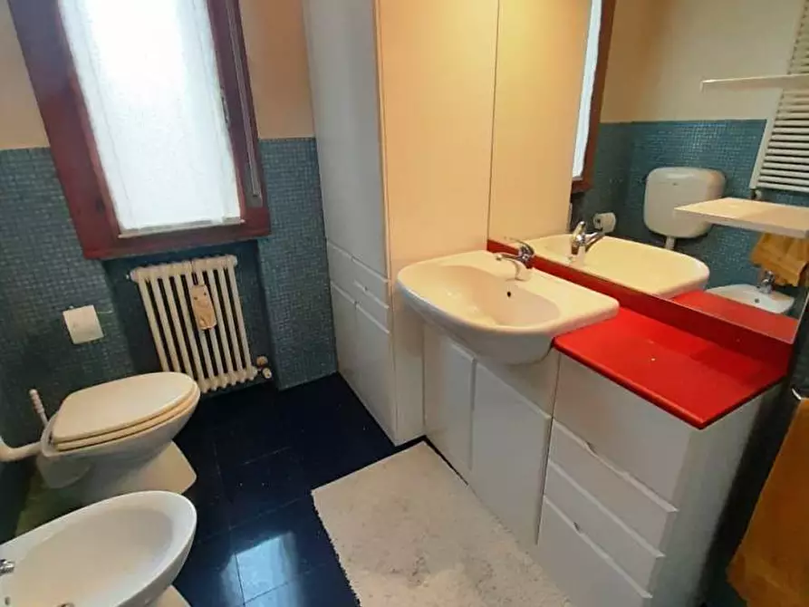 Immagine 17 di Appartamento in vendita  a Rovigo