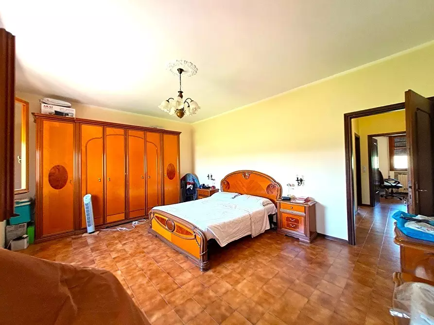 Immagine 9 di Casa indipendente in vendita  a Rovigo