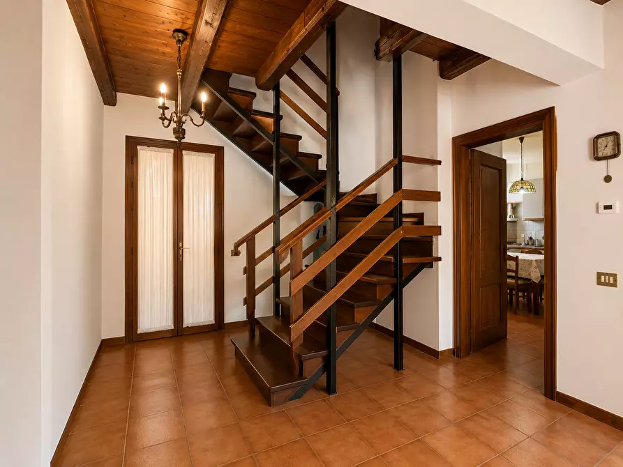 Immagine 9 di Porzione di casa in vendita  a Rovigo
