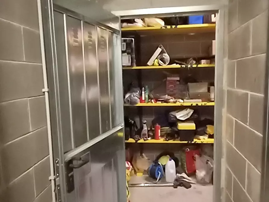 Immagine 23 di Quadrilocale in vendita  a San Remo